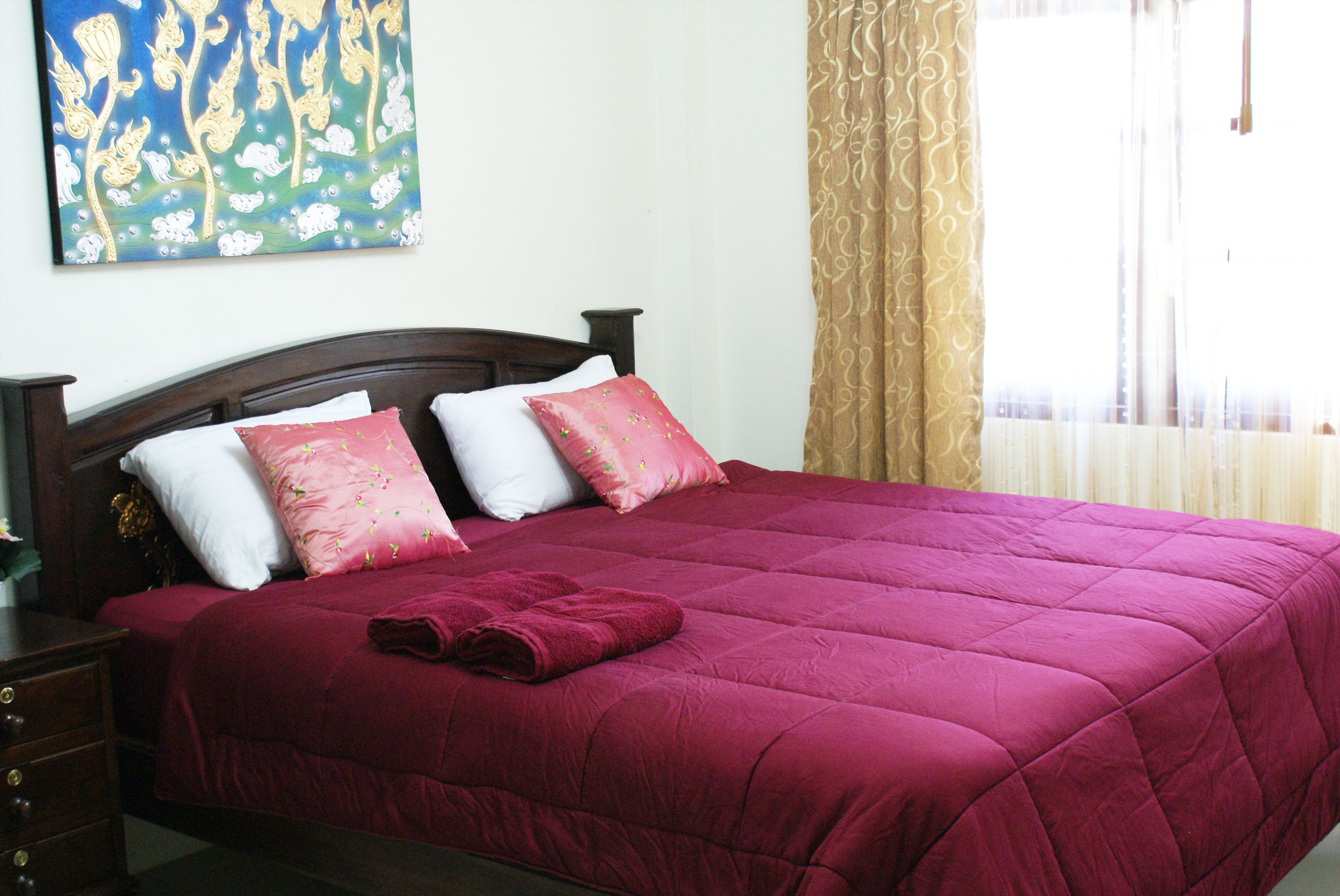 Superior Room (without car park) | Desk, rollaway beds, free WiFi