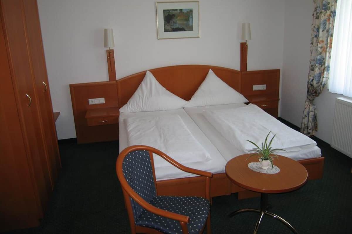 Desk, free WiFi, bed sheets