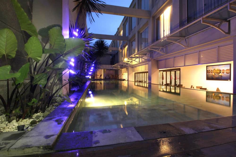 Megaland Hotel