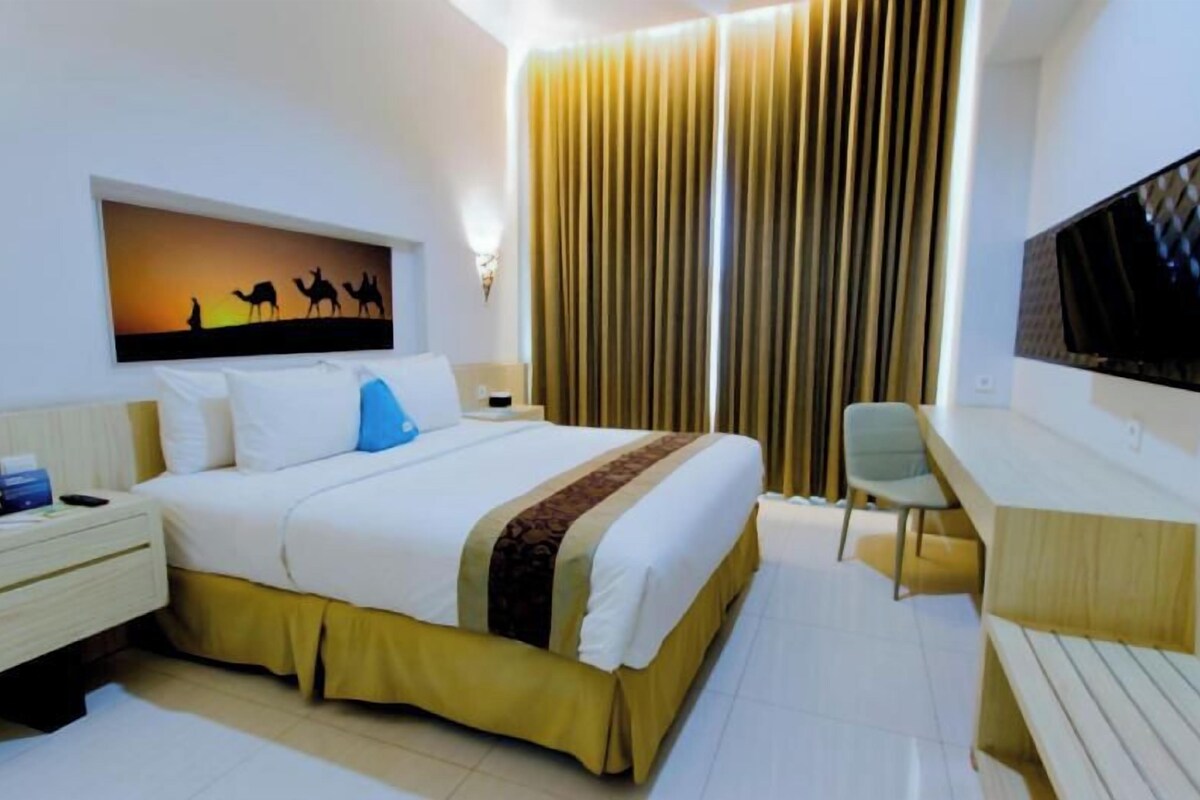 Premium bedding, minibar, WiFi (free)