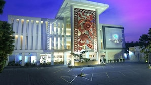 Exterior - Megaland Hotel (Surakarta)