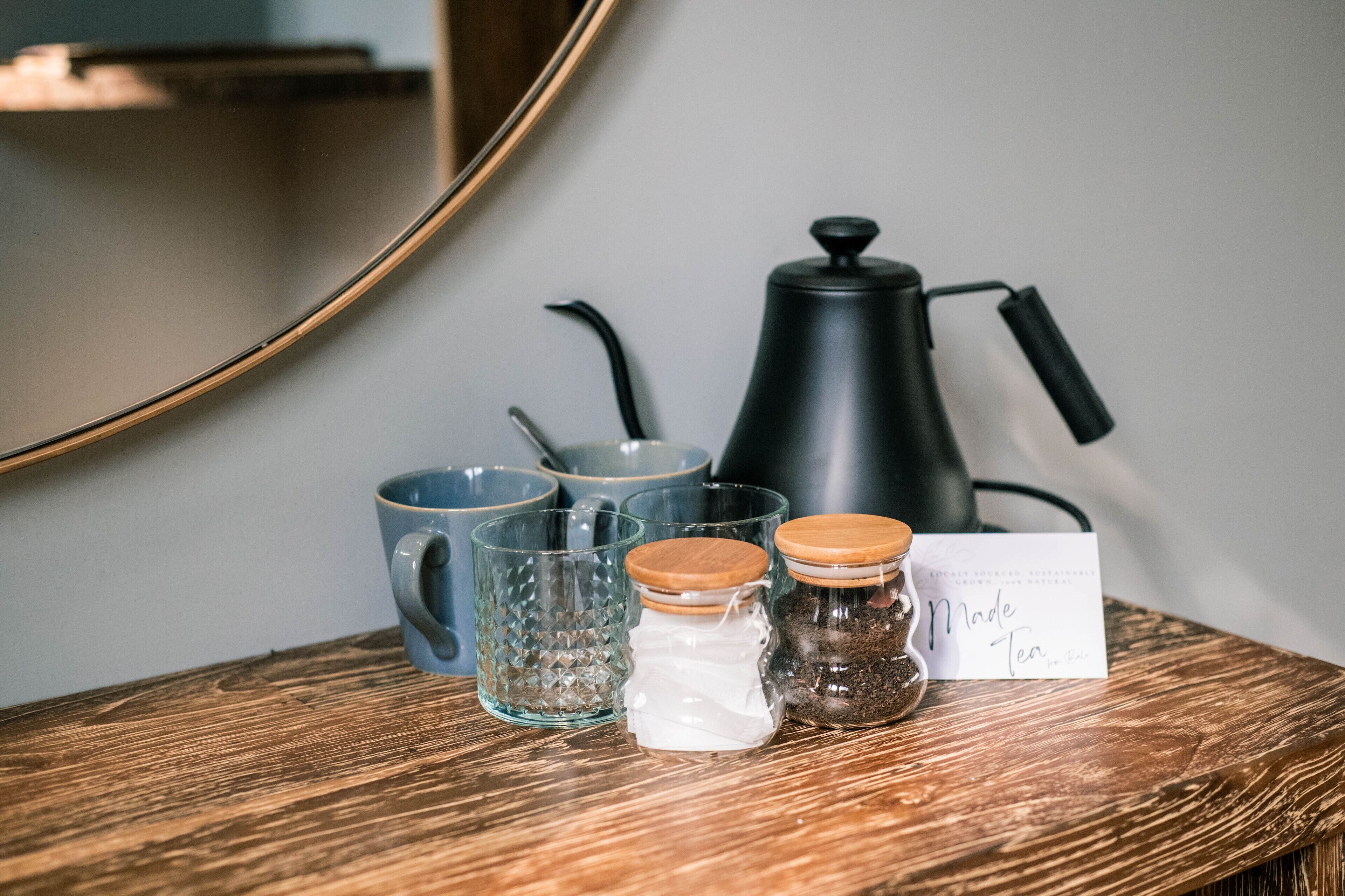 luxury one bedroom villa | in-room dining