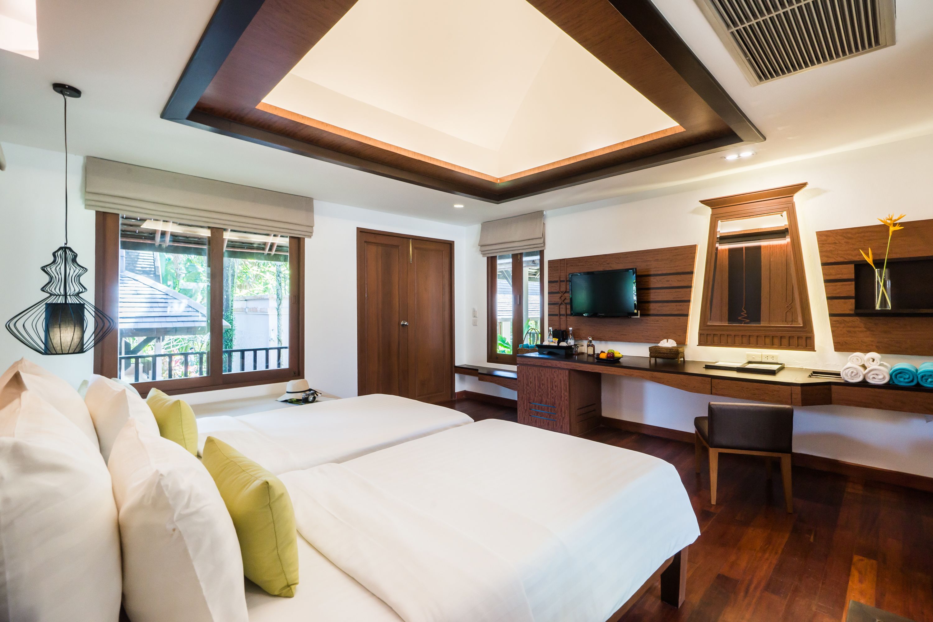 minibar, in-room safe, desk, blackout curtains