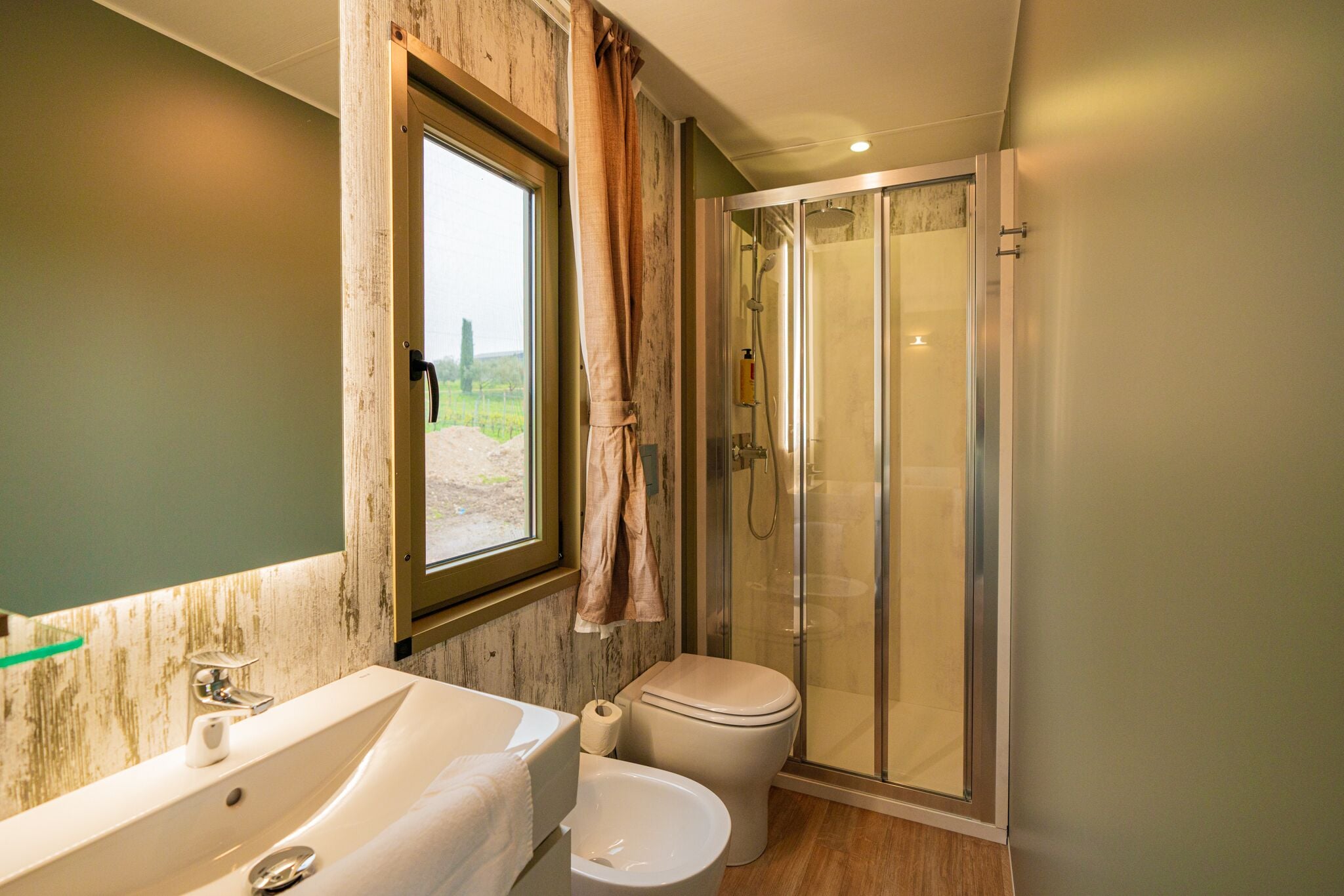 Casa mobile | Bagno | Doccia, set di cortesia gratuito, asciugacapelli, bidet
