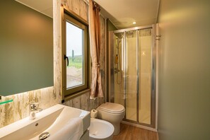 Mobile Home | Bathroom | Shower, free toiletries, hair dryer, bidet - Agriturismo dei Grippi (Sona)