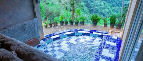 Exclusive-Ferienhaus, Flussblick, Bergseite | Eigener Pool