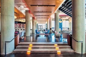 Lounge at Aloft by Marriott Boston Seaport District