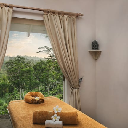 Body treatments, deep-tissue massages, Swedish massages