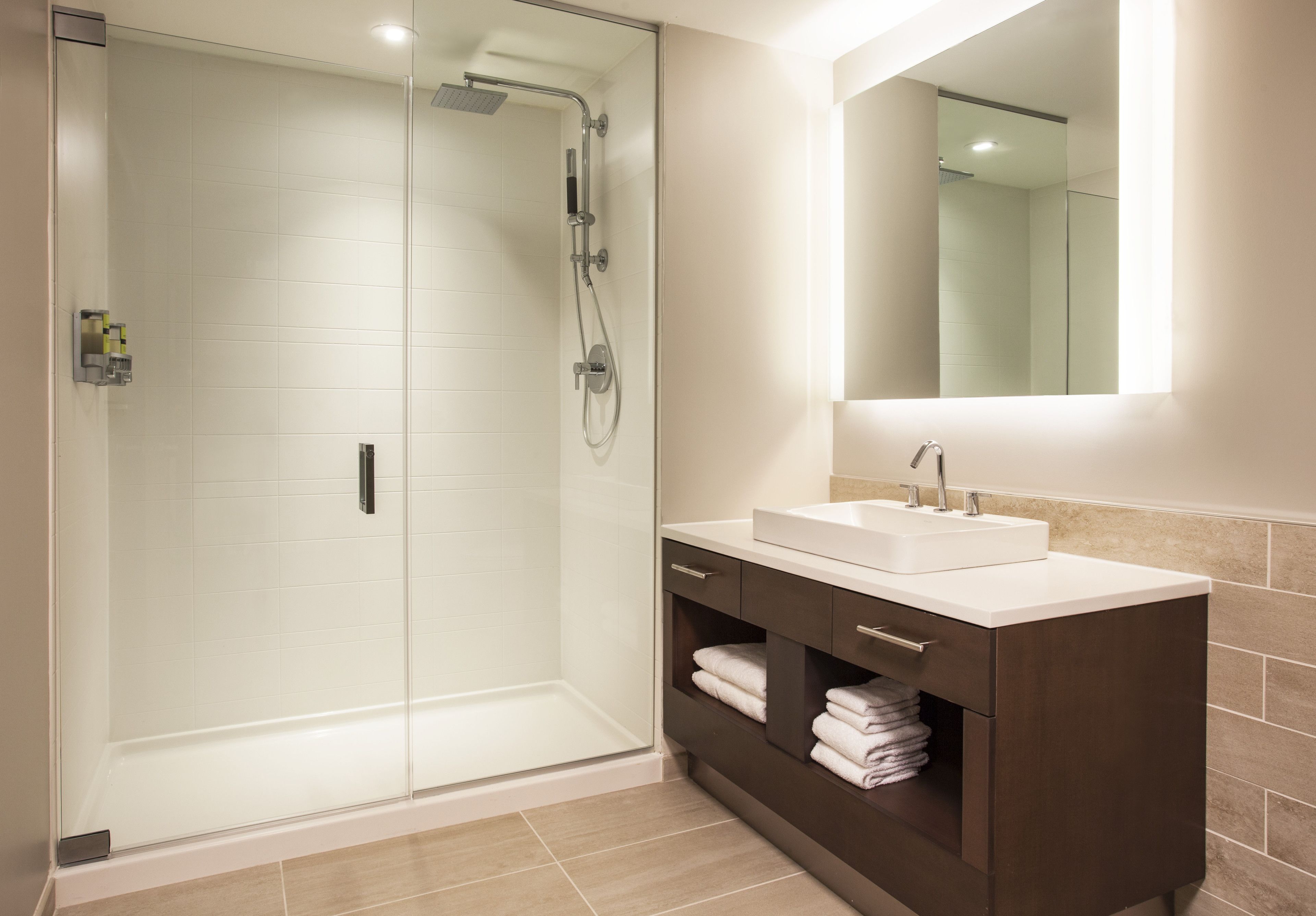 shower, rainfall showerhead, free toiletries, hair dryer