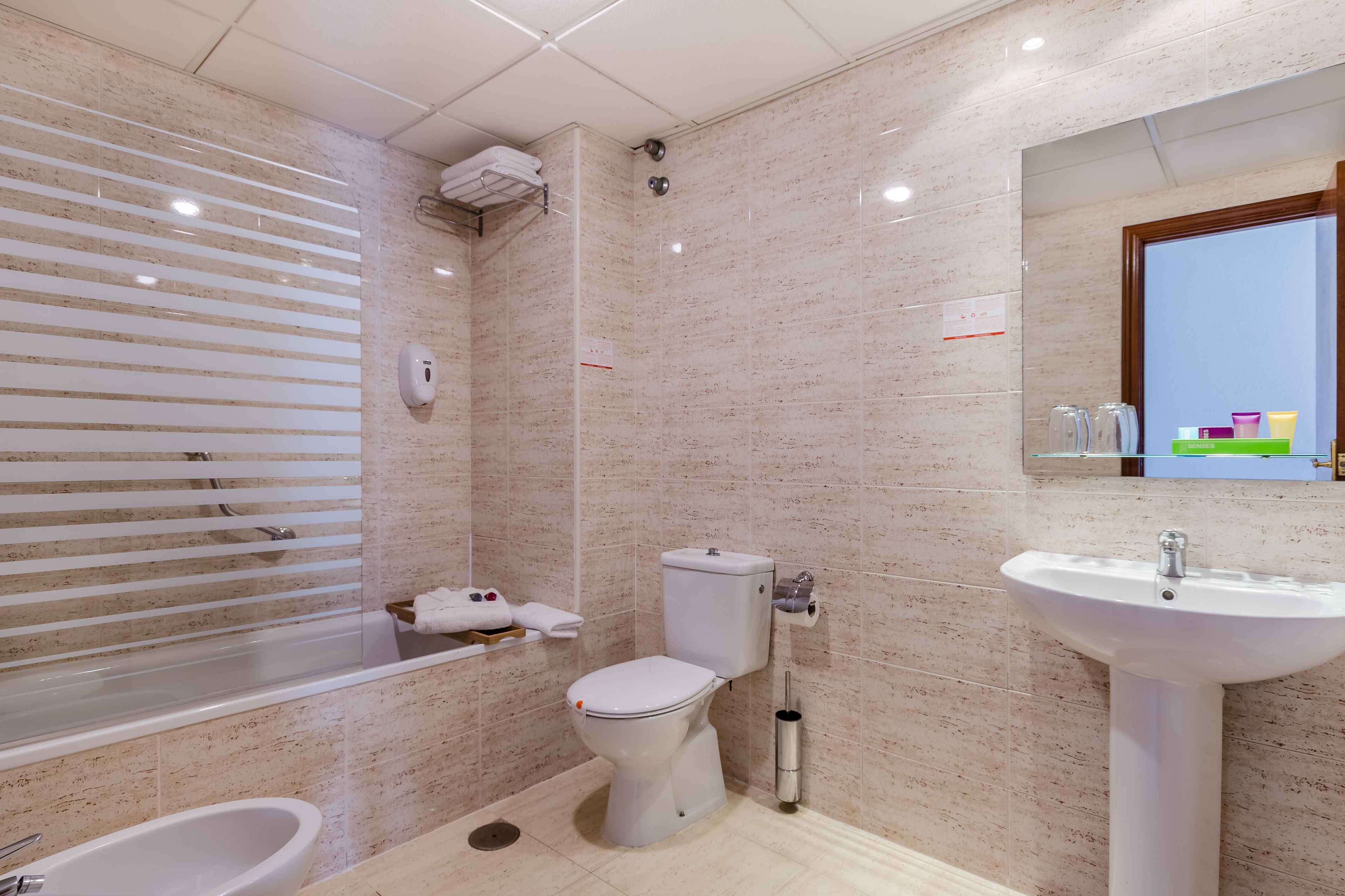 free toiletries, bidet, towels