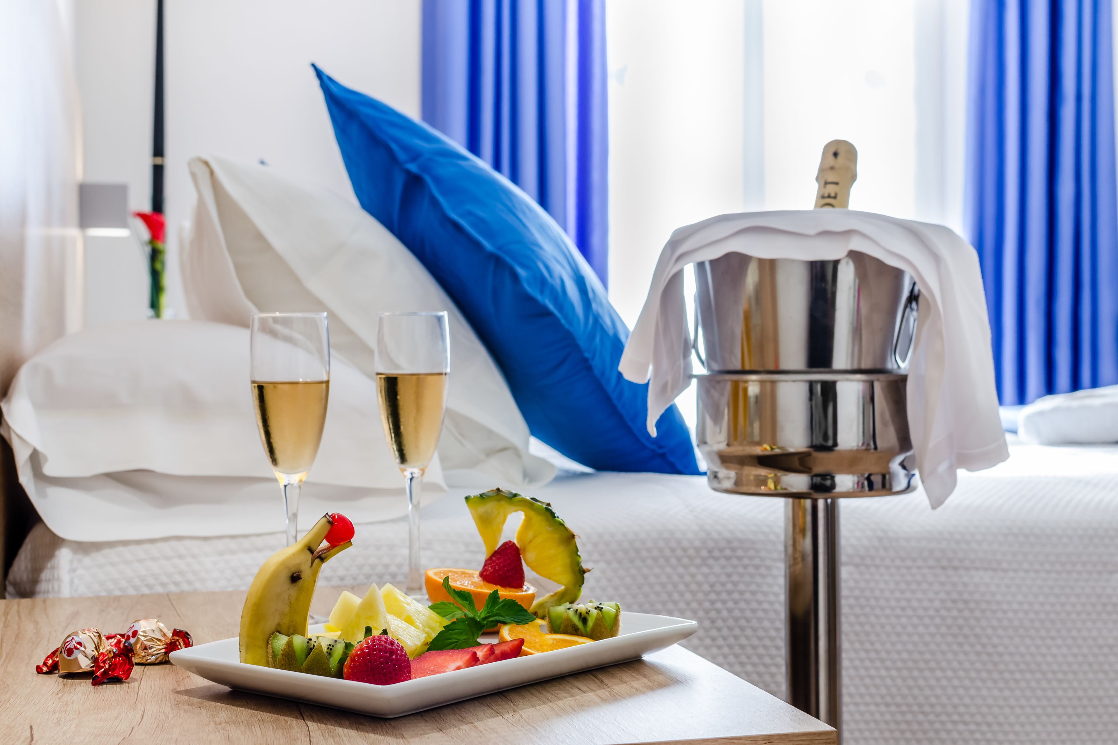 minibar, in-room safe, desk, soundproofing