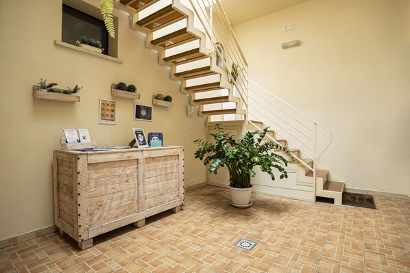 Courtyard - Trapani Home (Trapani)