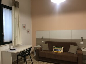 Basic Apartment, 1 Bedroom, Kitchen, Ground Floor | Living area