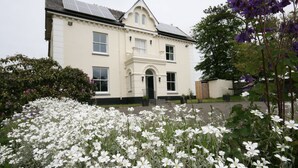 Front of property - Caemorgan Mansion (Cardigan)