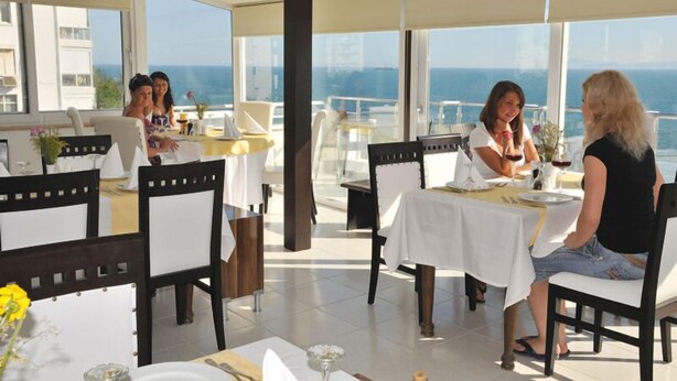 Breakfast served - Adalia Hotel (Antalya)