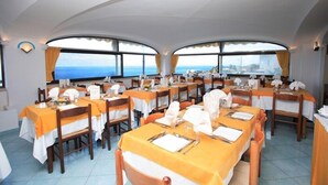 Dining - Hotel Albatros (Forio)