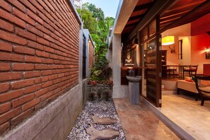Property entrance - Nisala Villa (Harispattuwa)
