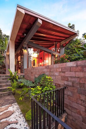 Property grounds - Nisala Villa (Harispattuwa)