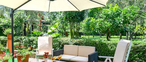 Comfort Townhome, Non Smoking, Garden View | Perincian bahagian luar