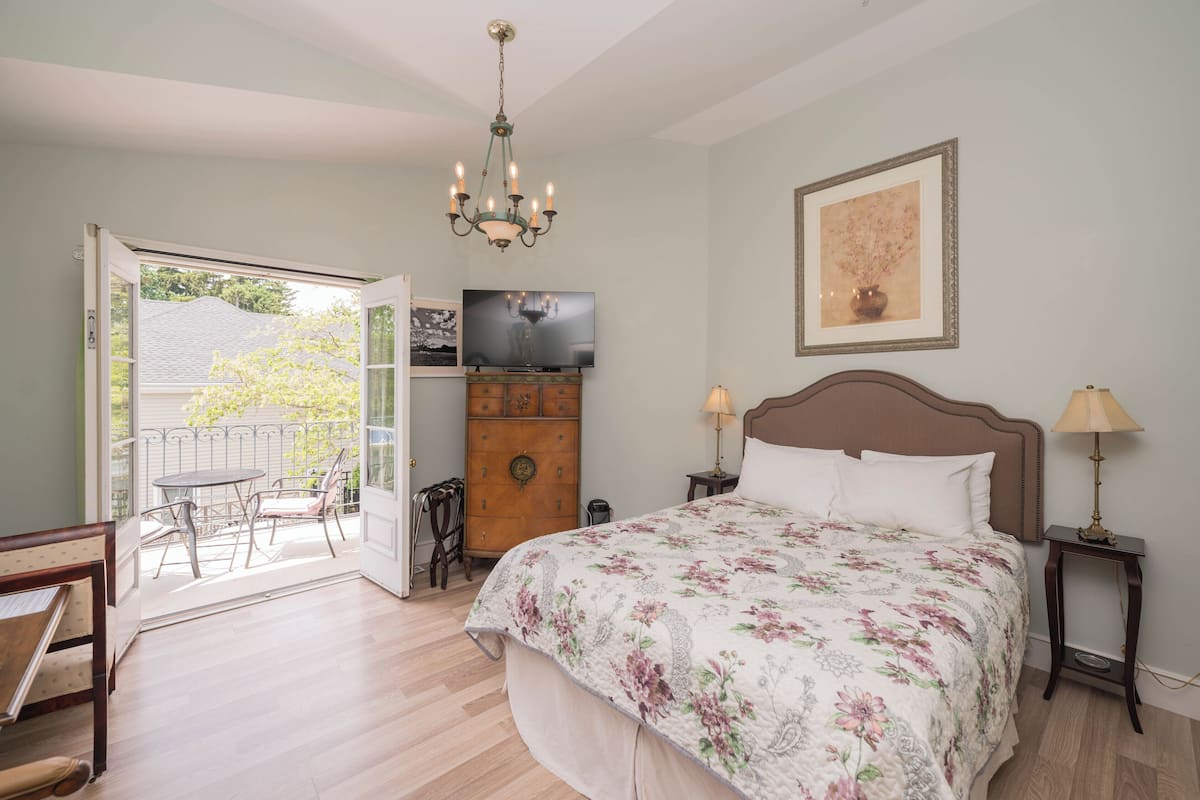 1 habitación, decoración personalizada y muebles diferentes