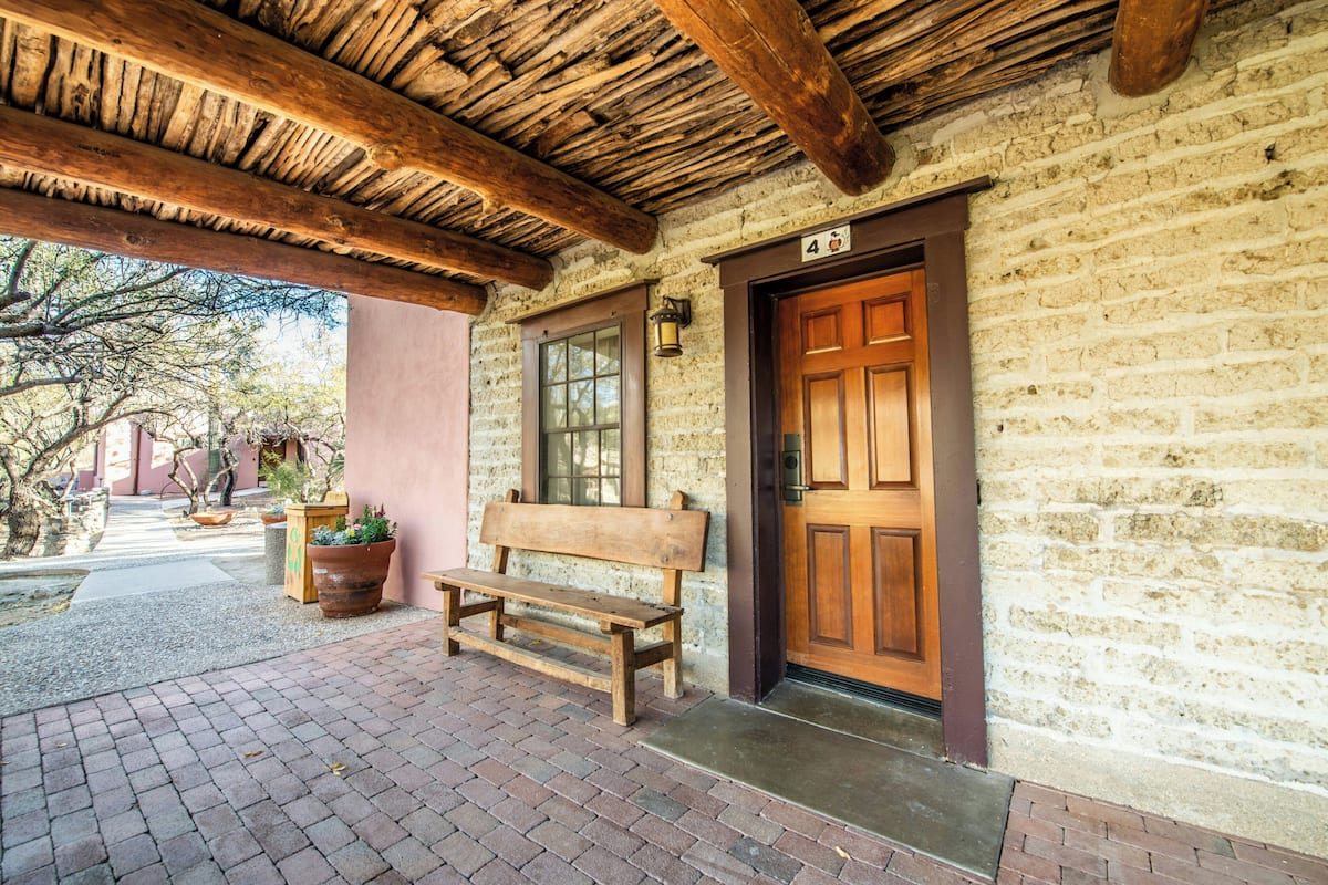 Chambre (Ramada Salas with 1 Queen) | Extérieur