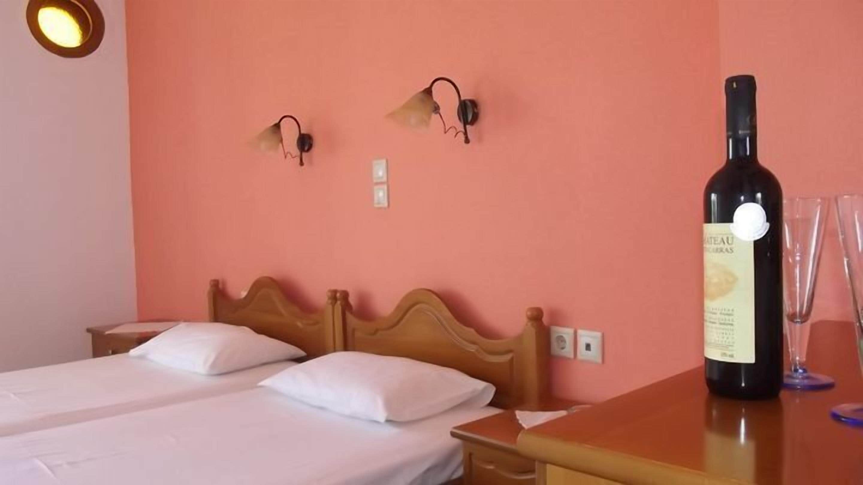 double room, garden view | soundproofing, free wifi, bed sheets