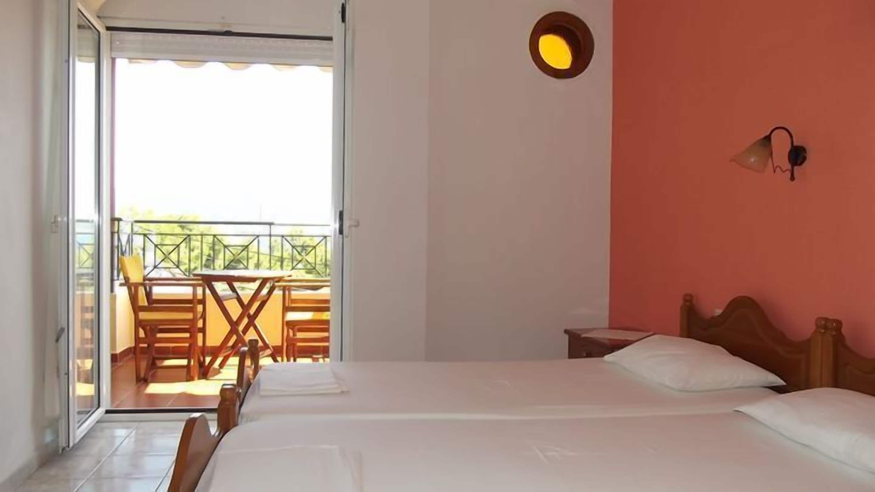 double room, garden view | soundproofing, free wifi, bed sheets