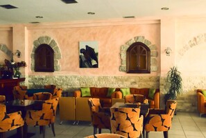 Bar (on property) - Hotel Papagalos (Sithonia)