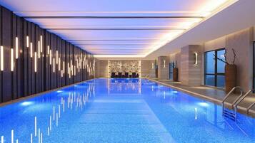 من حمّامات السباحة المغطاة، حمّام سباحة خارجي