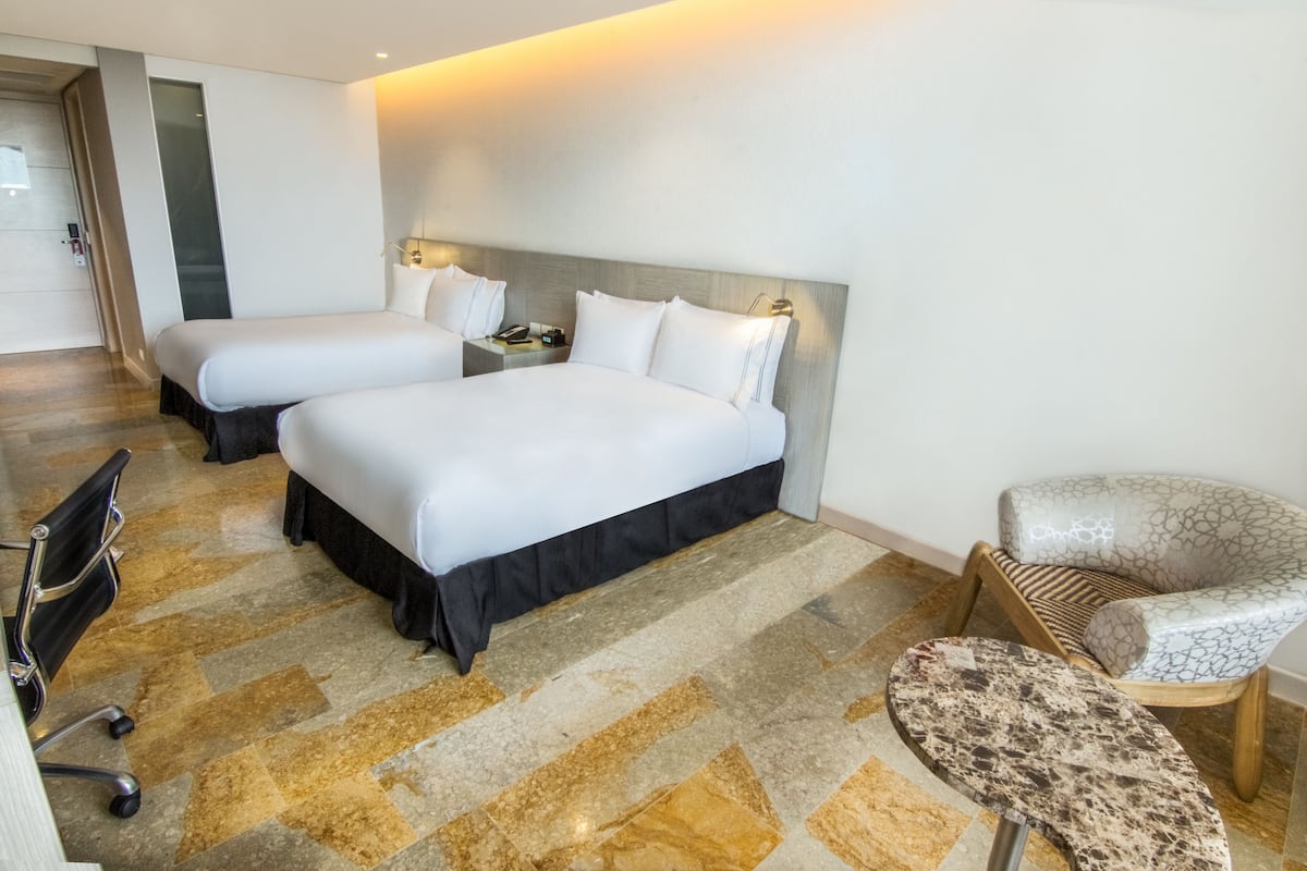 Premium bedding, minibar, in-room safe, desk