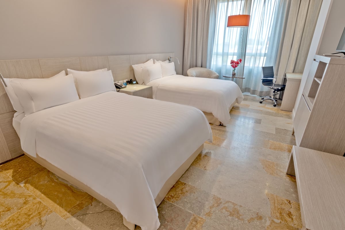 premium bedding, minibar, in-room safe, desk