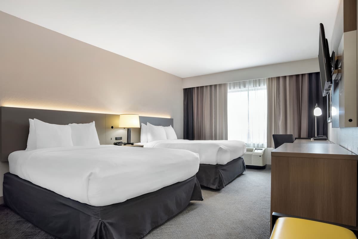 1 Schlafzimmer, Daunenbettdecken, individuell dekoriert