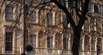 Artist Residence London