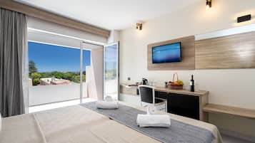 Standard Suite | 1 bedroom, in-room safe, iron/ironing board, free WiFi