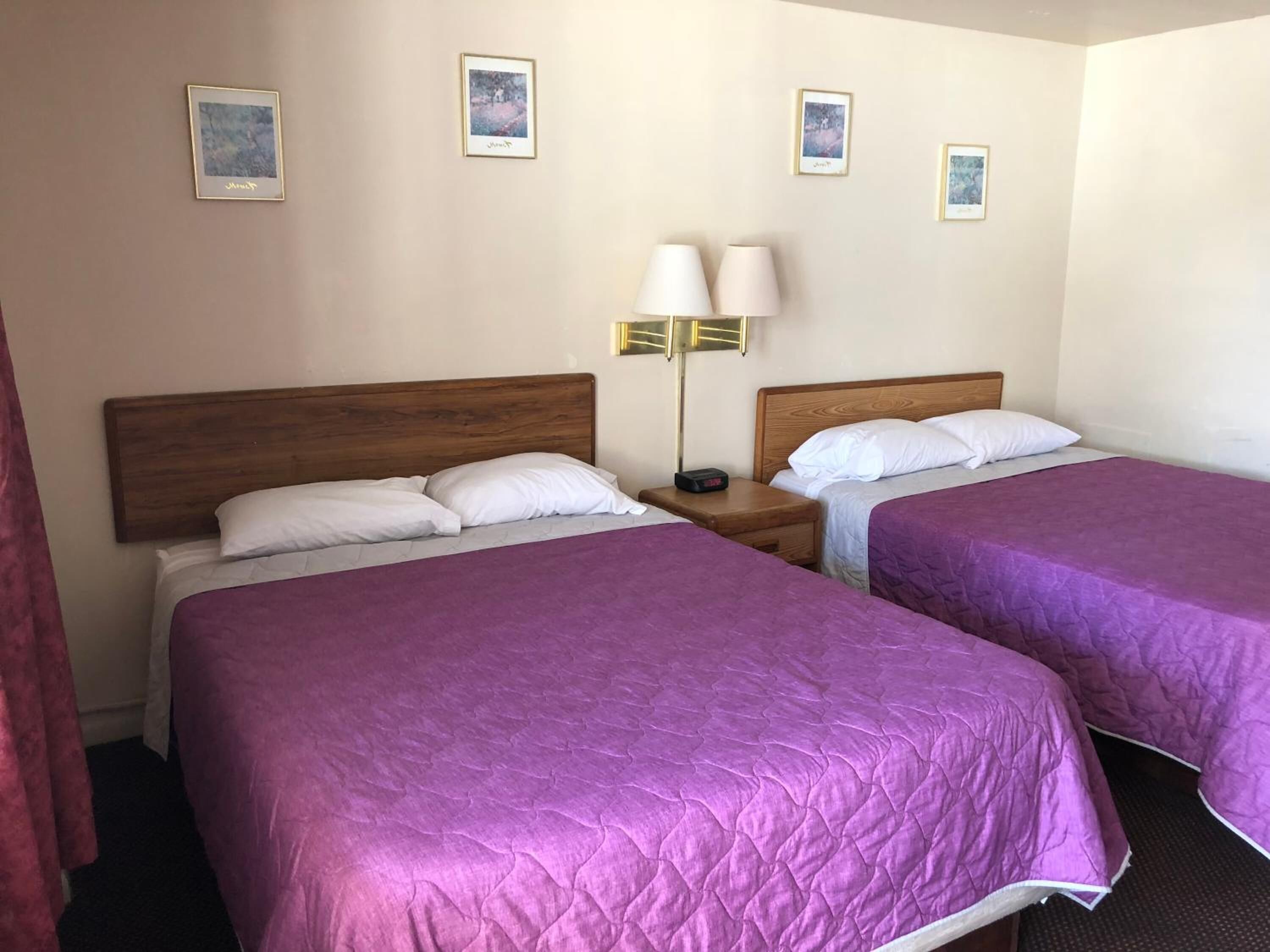 Free WiFi, bed sheets