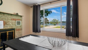 Exclusive House, 2 Bedrooms - South Arm Retreats (East Jordan)