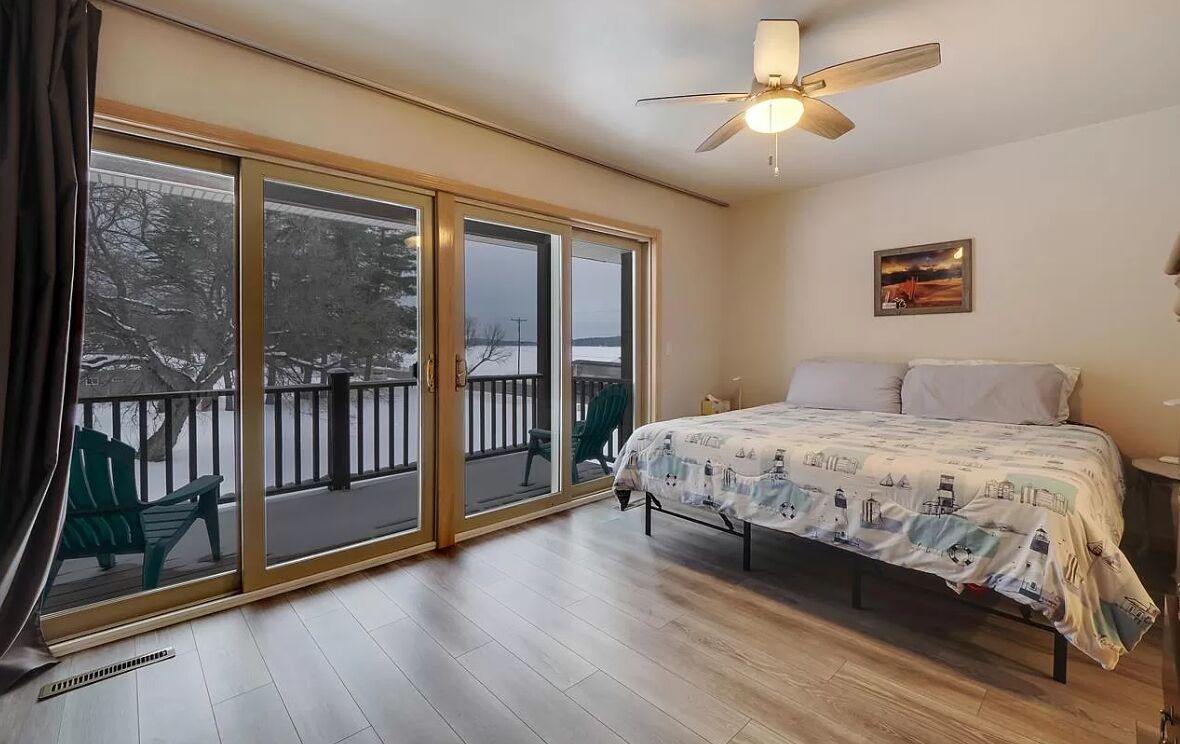 Memory-foam beds, desk, laptop workspace, iron/ironing board