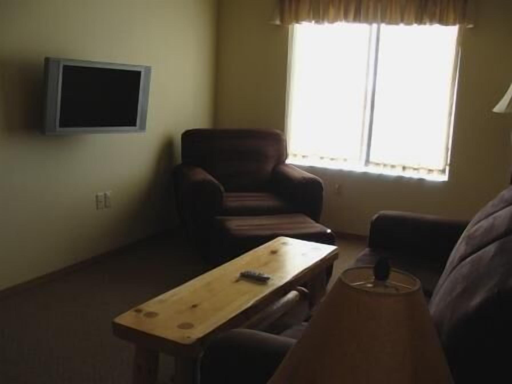 desk, iron/ironing board, travel cot, rollaway beds