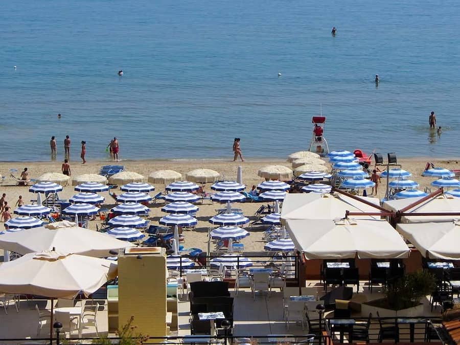 Private beach nearby, white sand, sun loungers, beach umbrellas
