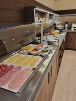Desayuno para llevar todos los días (con cargo)