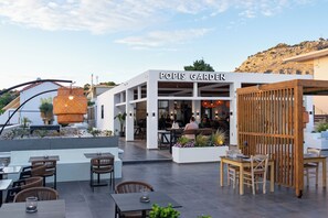 Breakfast, lunch, dinner served; international cuisine  - Sunshine Hotel Lardos (Rhodes)