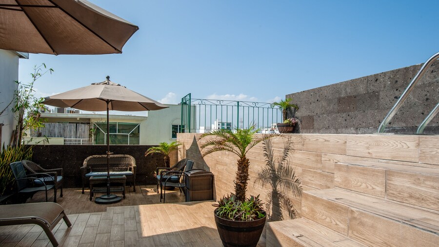 Boca Inn Hotel & Suites