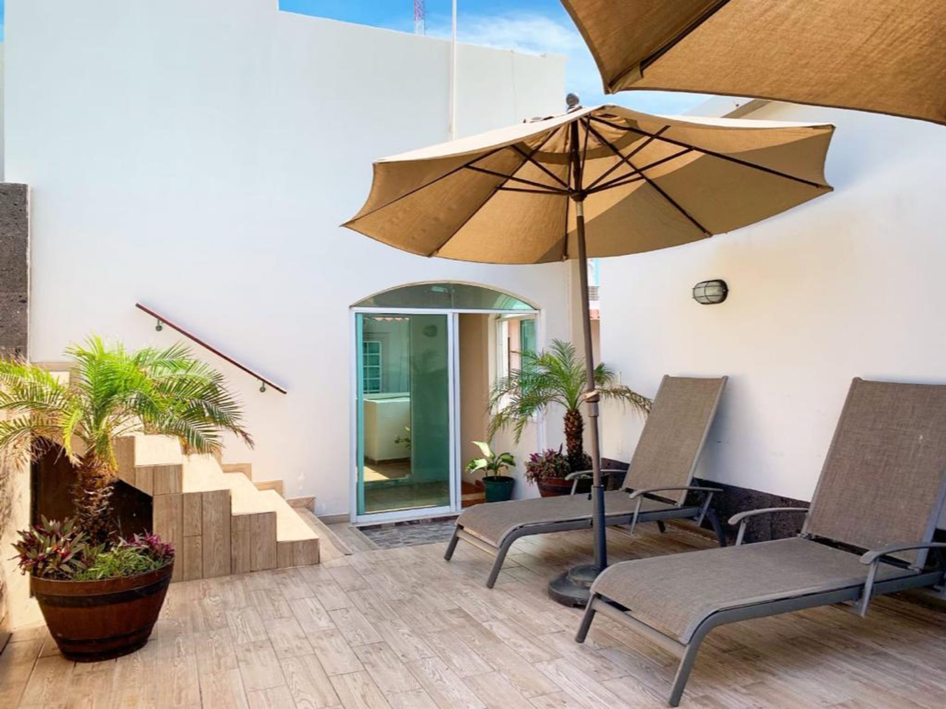 Photo - Boca Inn Hotel & Suites