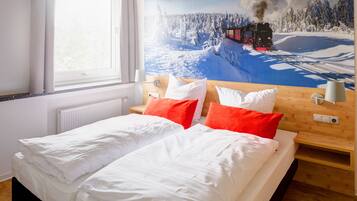 Superior Apartment, 1 Bedroom | Premium bedding, free cots/infant beds, rollaway beds, free WiFi