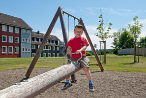 Children’s play area – outdoor