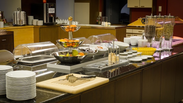 Desayuno buffet todos los días (con cargo)
