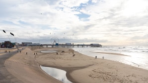 Beach nearby - Hotel Santa Maria (Blackpool)