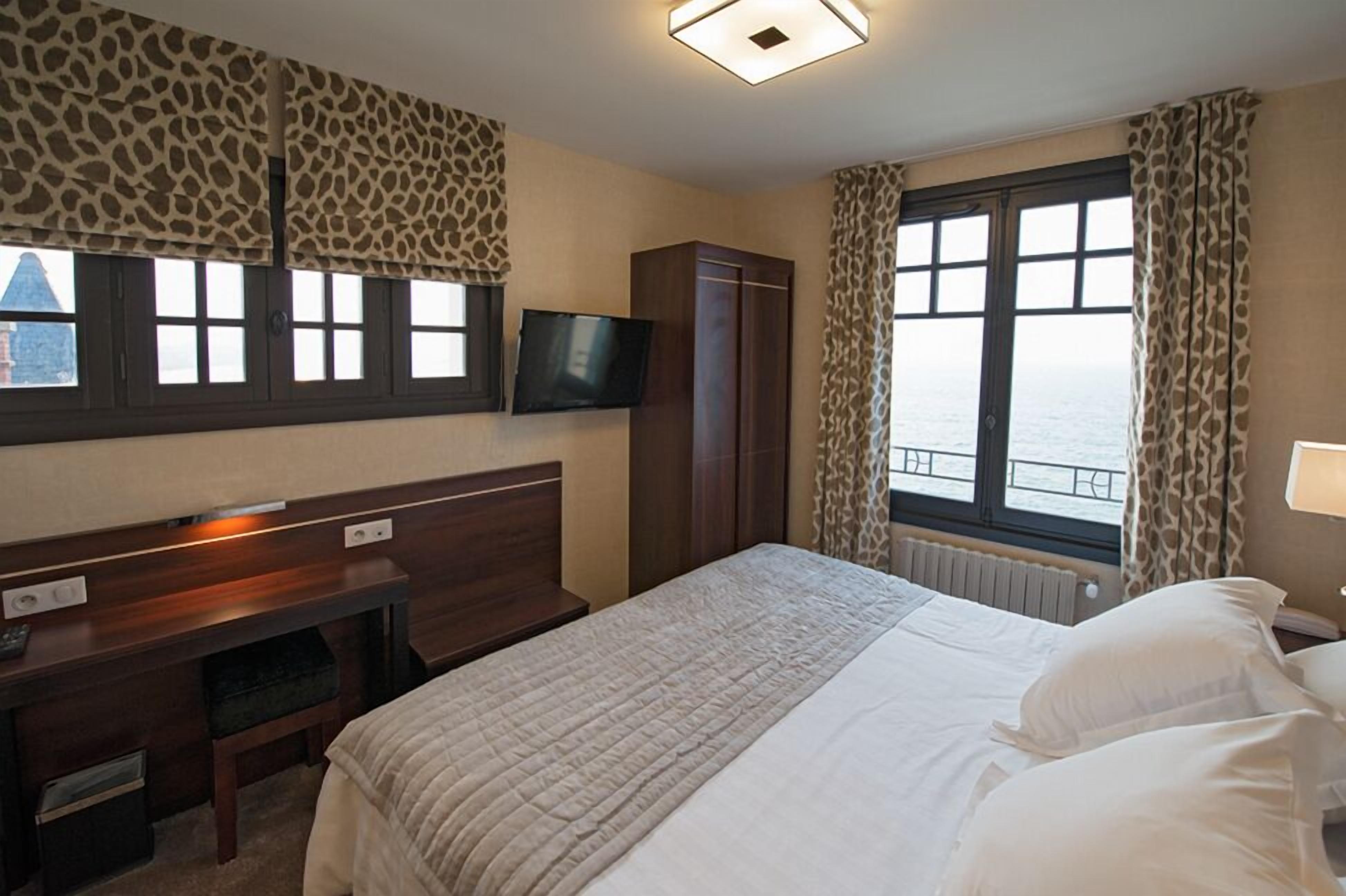 Photo - Ambassadeurs Logis Hotel