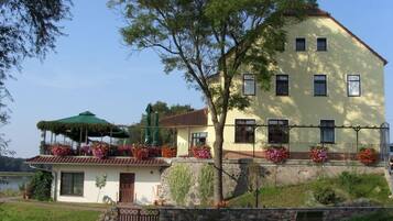 Façade de lâhĂ©bergement