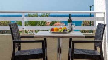 Twin Room, Sea View | Pemandangan pantai/laut